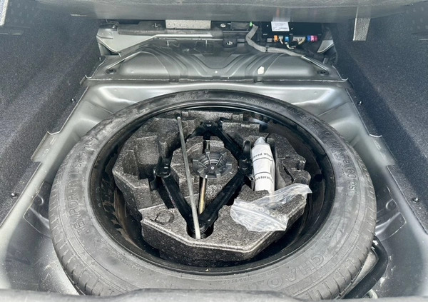 Volvo S90 cena 142000 przebieg: 102247, rok produkcji 2017 z Kraków małe 704